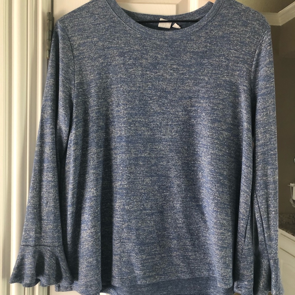 GAP blue bell sleeve sweater size small